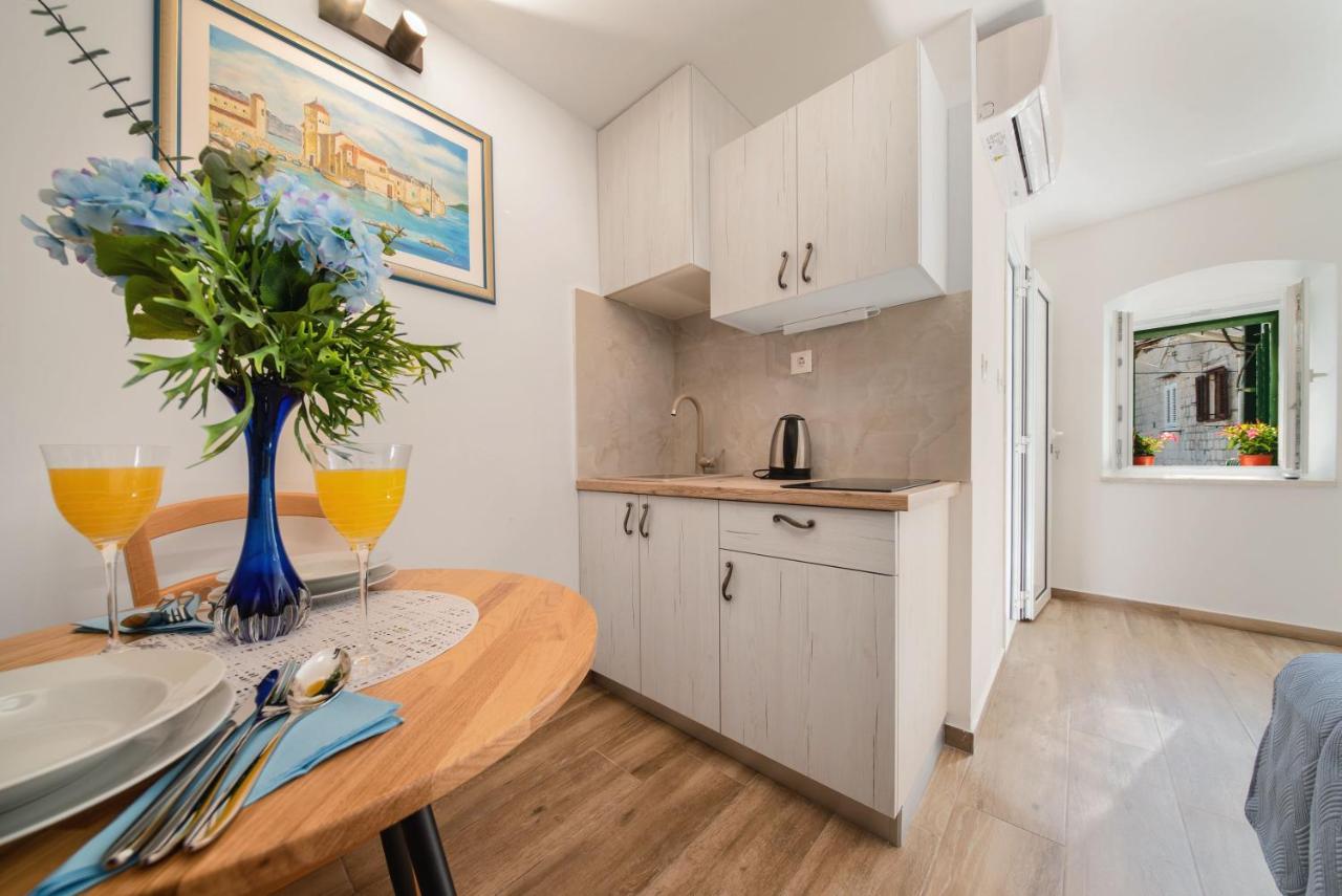 Apartments Jerolim Сплит Экстерьер фото