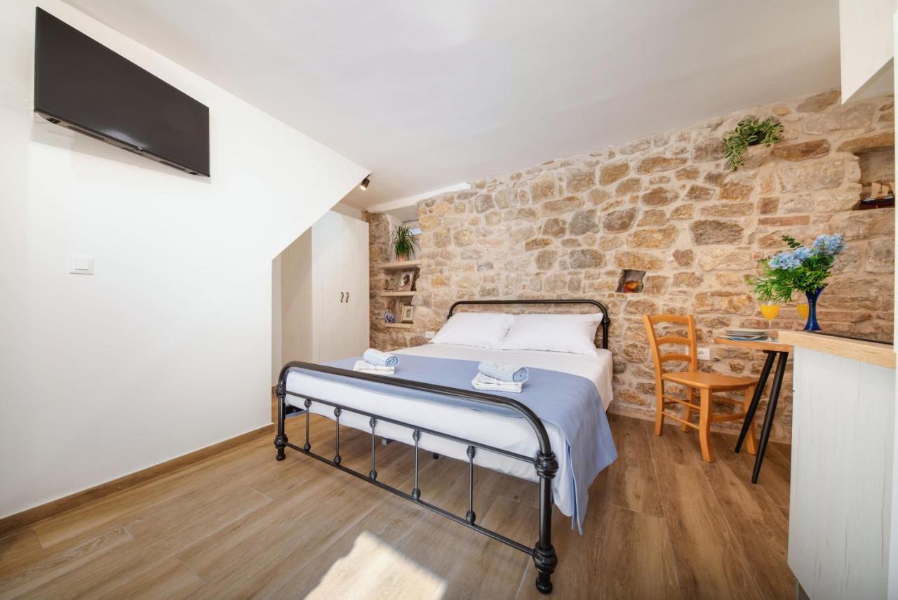 Apartments Jerolim Сплит Экстерьер фото