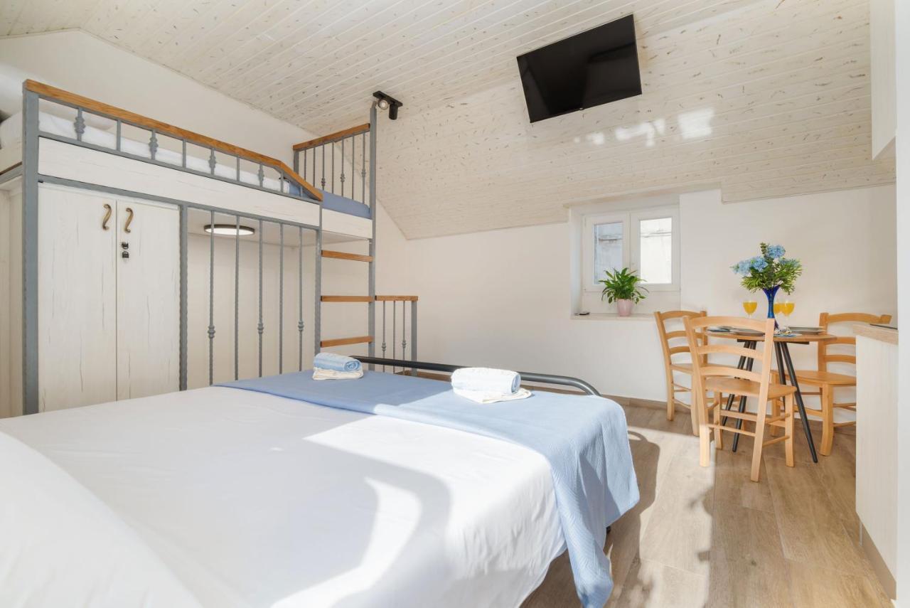 Apartments Jerolim Сплит Экстерьер фото