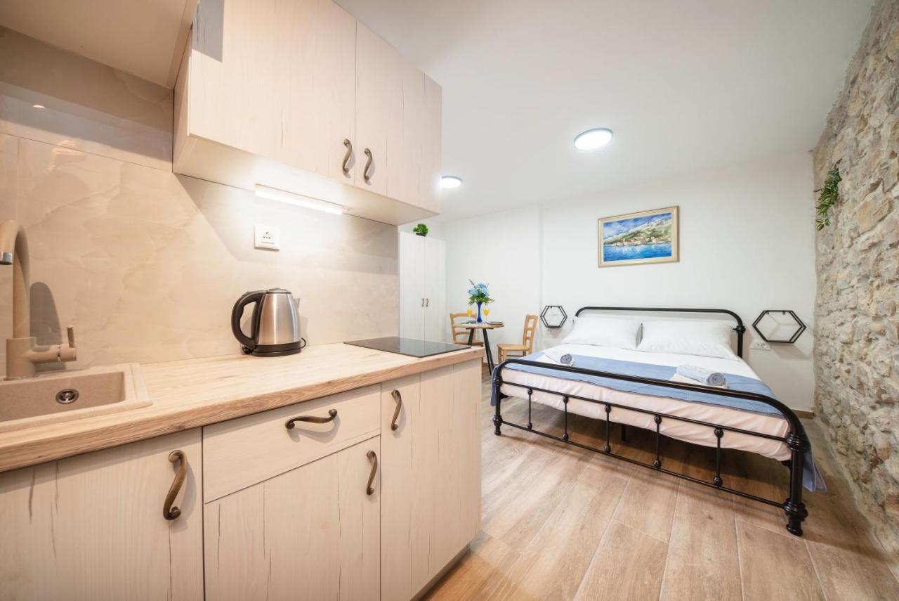 Apartments Jerolim Сплит Экстерьер фото